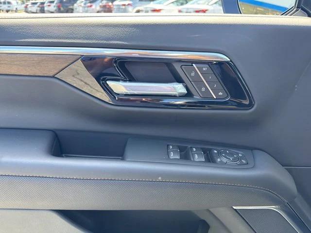 new 2025 Chevrolet Suburban car, priced at $92,225