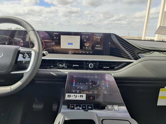 new 2025 INFINITI QX80 car, priced at $88,360
