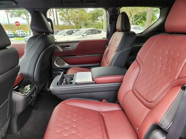 new 2025 INFINITI QX80 car, priced at $102,961