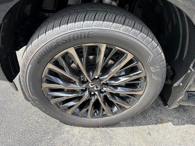 new 2026 INFINITI QX80 car, priced at $109,400