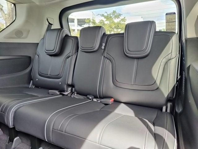 new 2025 INFINITI QX80 car, priced at $101,531