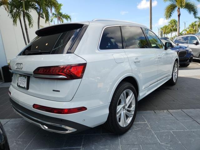 used 2023 Audi Q7 car, priced at $35,294