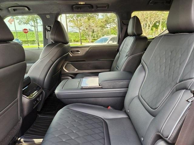 new 2025 INFINITI QX80 car, priced at $108,166