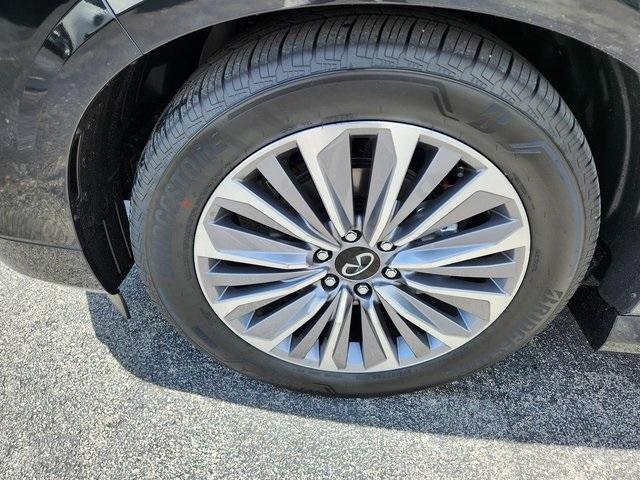 new 2025 INFINITI QX80 car, priced at $97,609