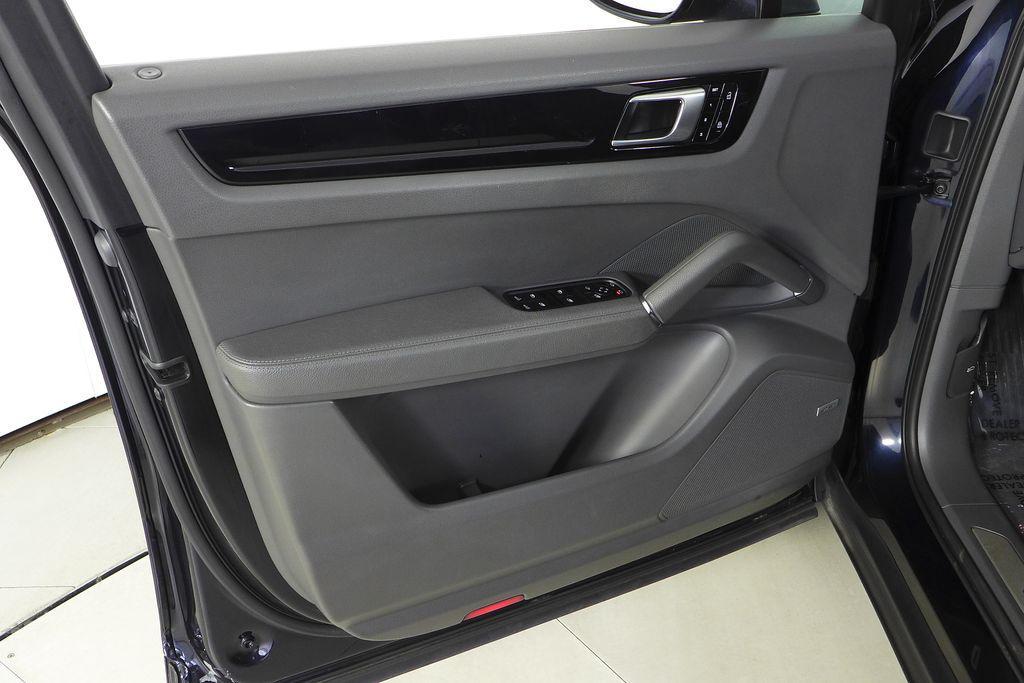 used 2019 Porsche Cayenne car, priced at $29,980