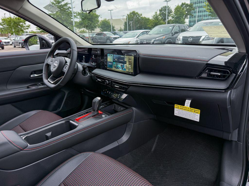 new 2025 Nissan Kicks car, priced at $30,092