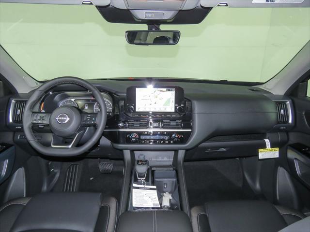 new 2025 Nissan Pathfinder car, priced at $45,593