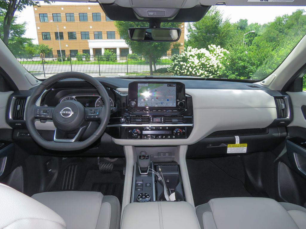 new 2025 Nissan Pathfinder car, priced at $45,593