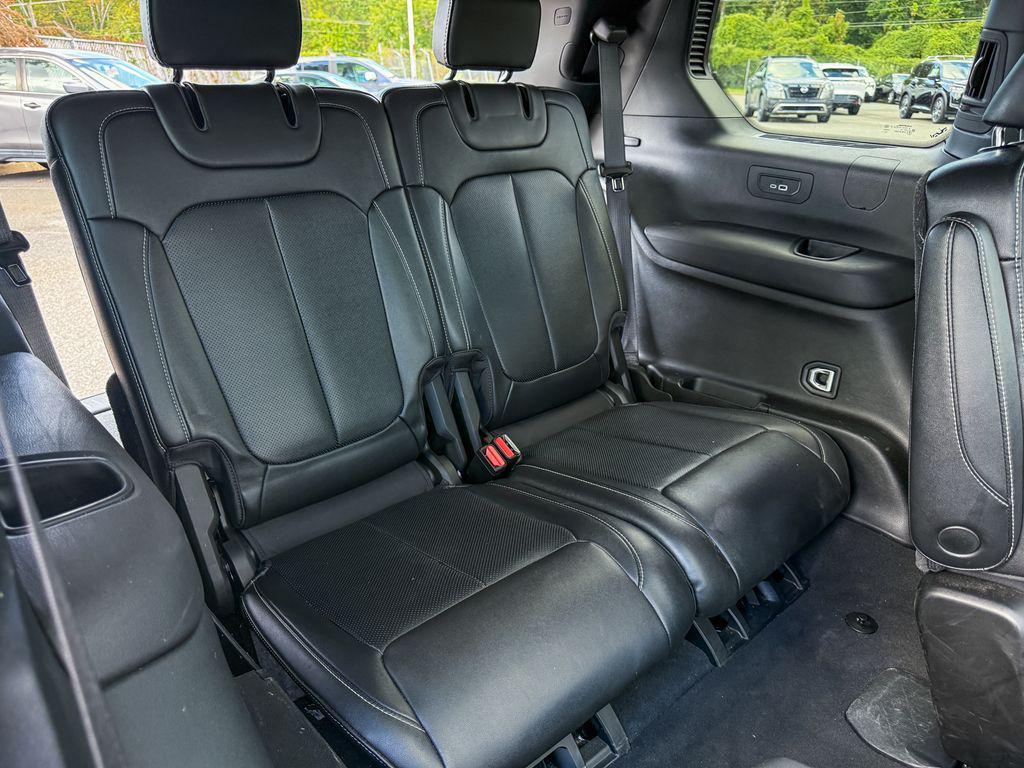 used 2024 Jeep Grand Cherokee L car, priced at $32,500