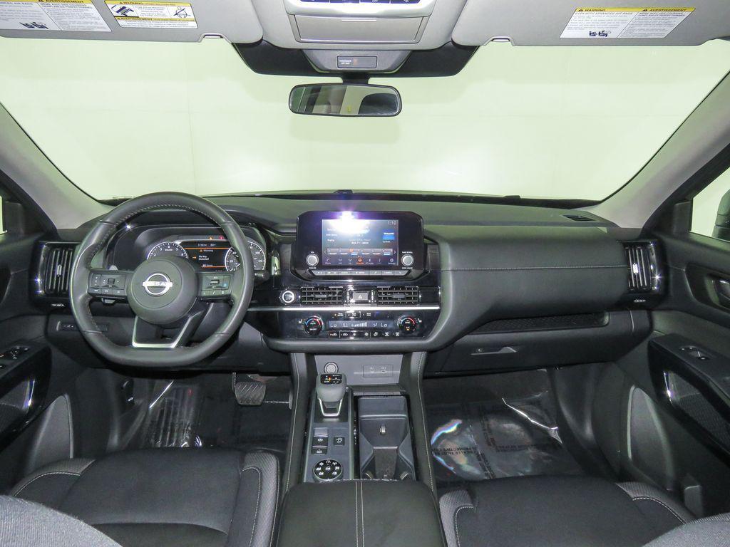 used 2024 Nissan Pathfinder car, priced at $32,000