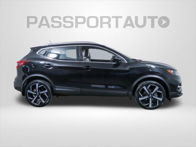 used 2022 Nissan Rogue Sport car, priced at $21,900