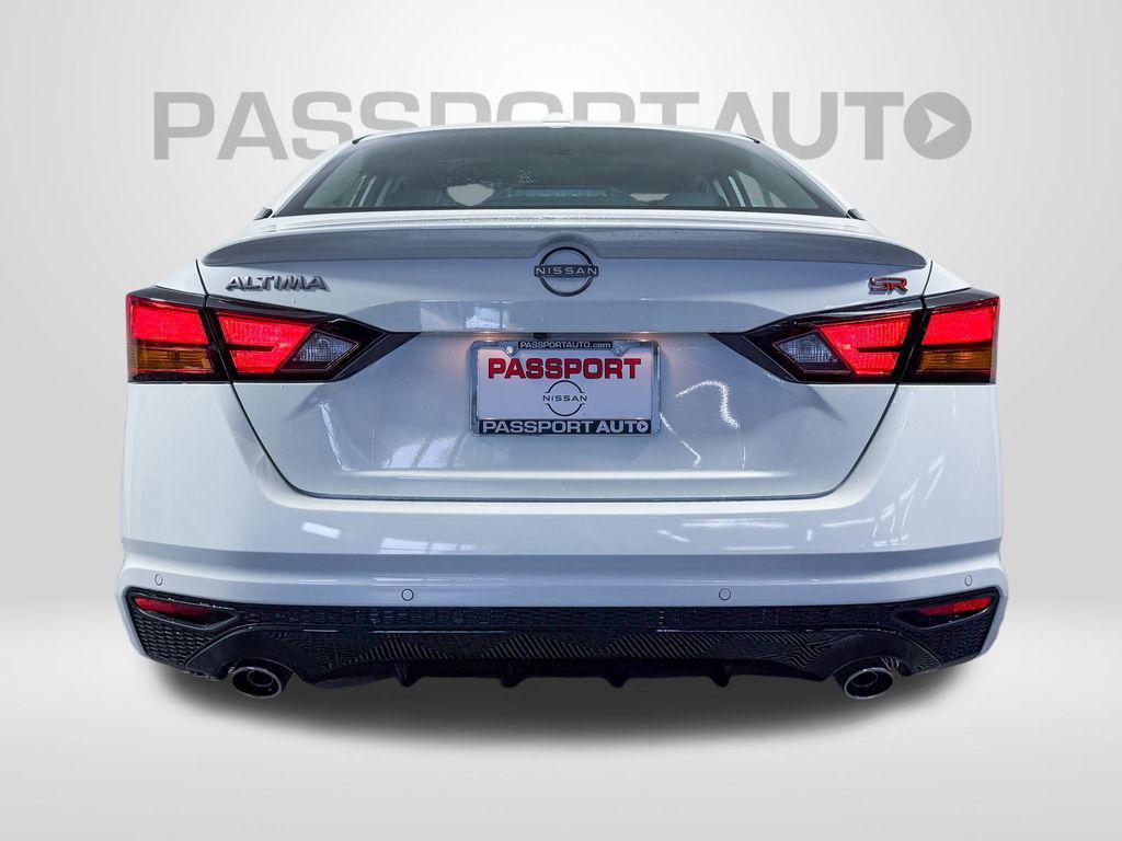 new 2025 Nissan Altima car, priced at $33,278
