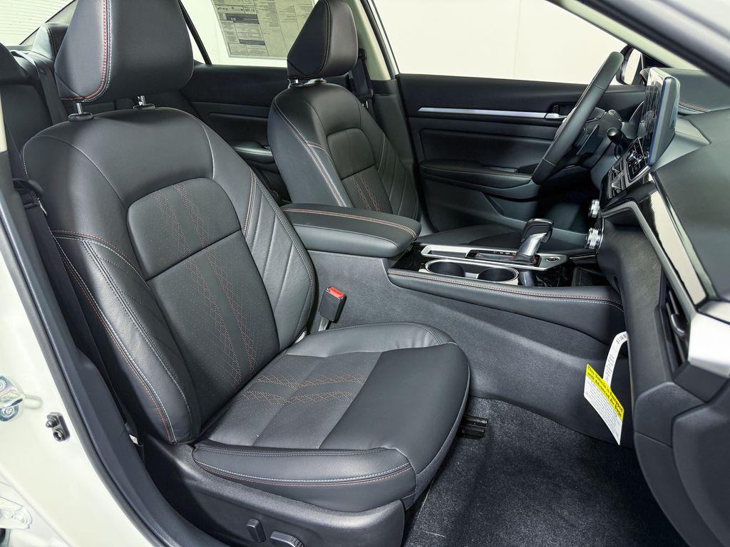 new 2025 Nissan Altima car, priced at $33,278