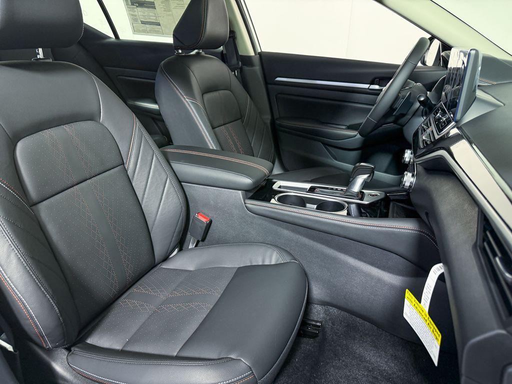 new 2025 Nissan Altima car, priced at $33,278