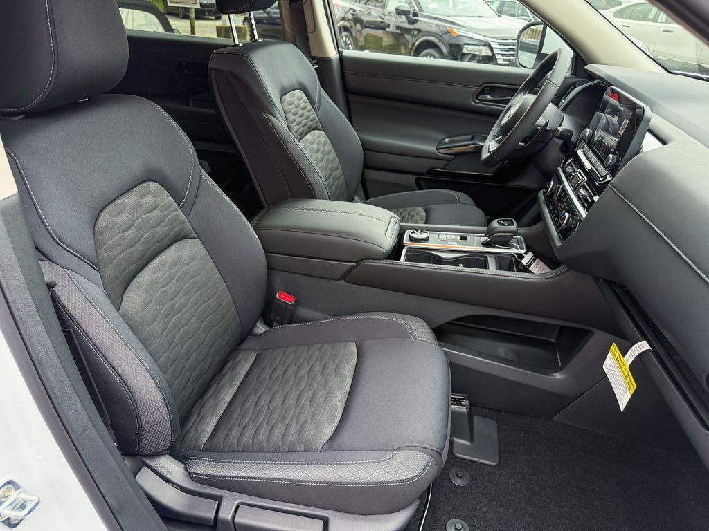 new 2025 Nissan Pathfinder car, priced at $37,855