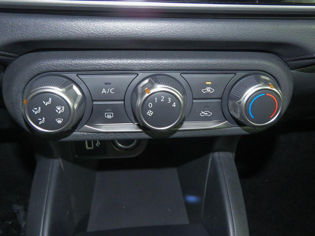 new 2025 Nissan Versa car, priced at $19,429