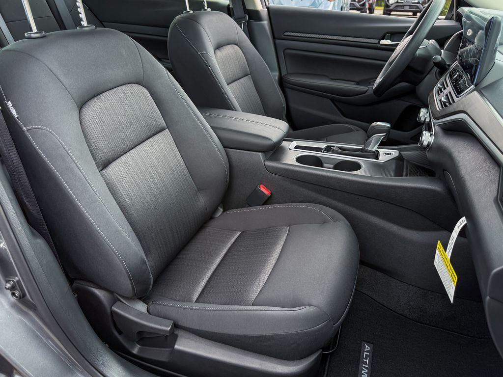 new 2025 Nissan Altima car, priced at $27,920
