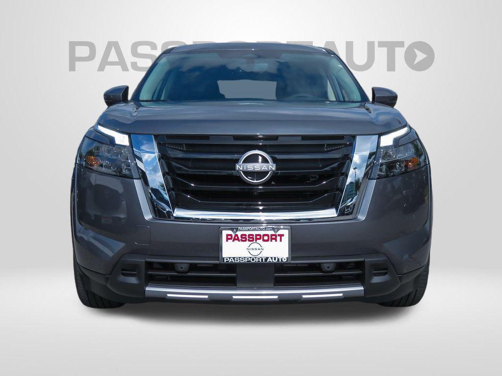 new 2025 Nissan Pathfinder car, priced at $45,593