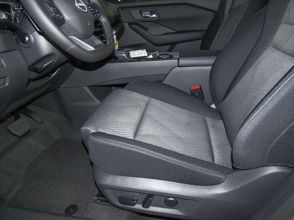 new 2025 Nissan Rogue car, priced at $31,249