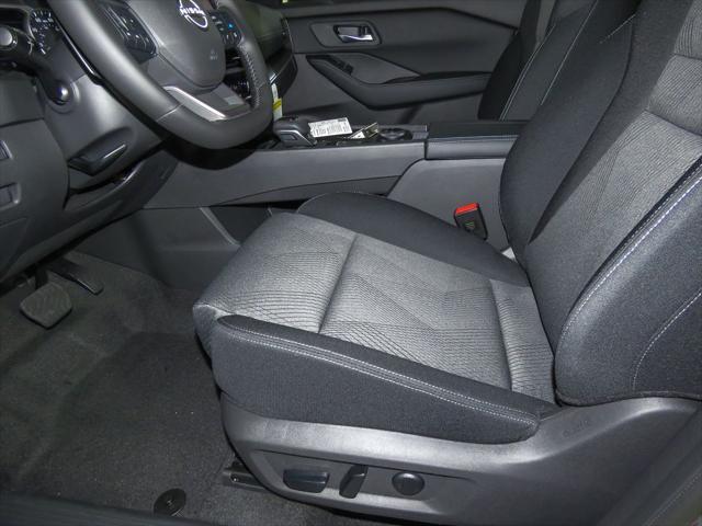 new 2025 Nissan Rogue car, priced at $30,976