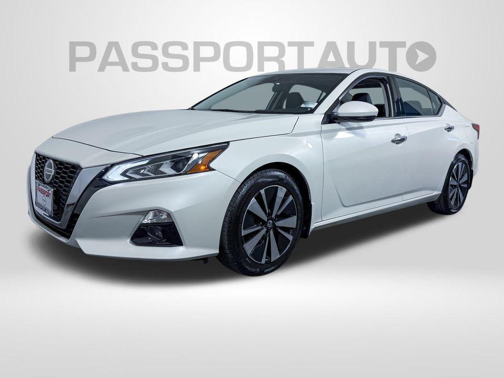used 2022 Nissan Altima car, priced at $22,900