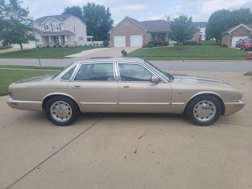 used 1998 Jaguar XJ car, priced at $5,995