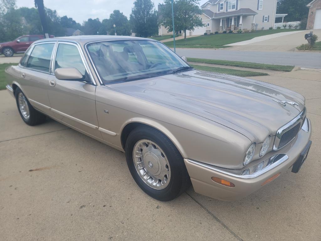 used 1998 Jaguar XJ car, priced at $5,995