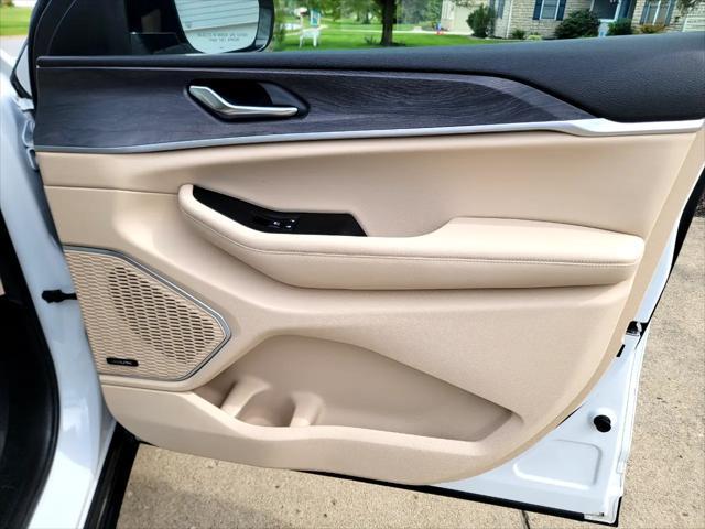 used 2021 Jeep Grand Cherokee L car, priced at $29,995