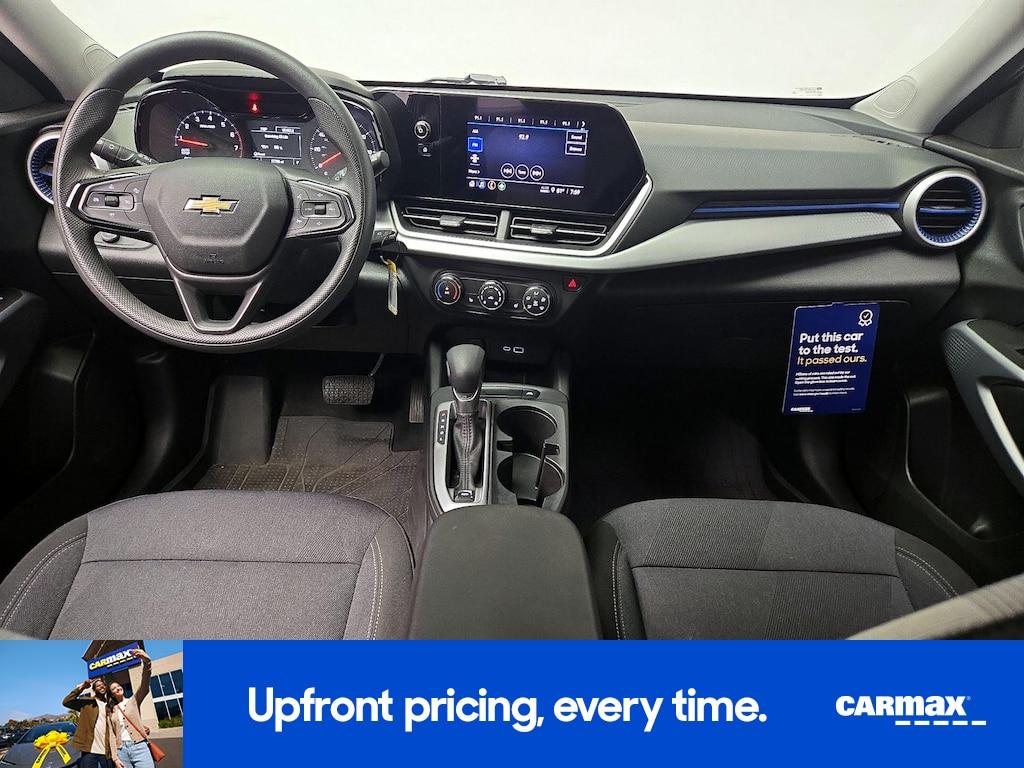 used 2025 Chevrolet Trax car, priced at $23,998