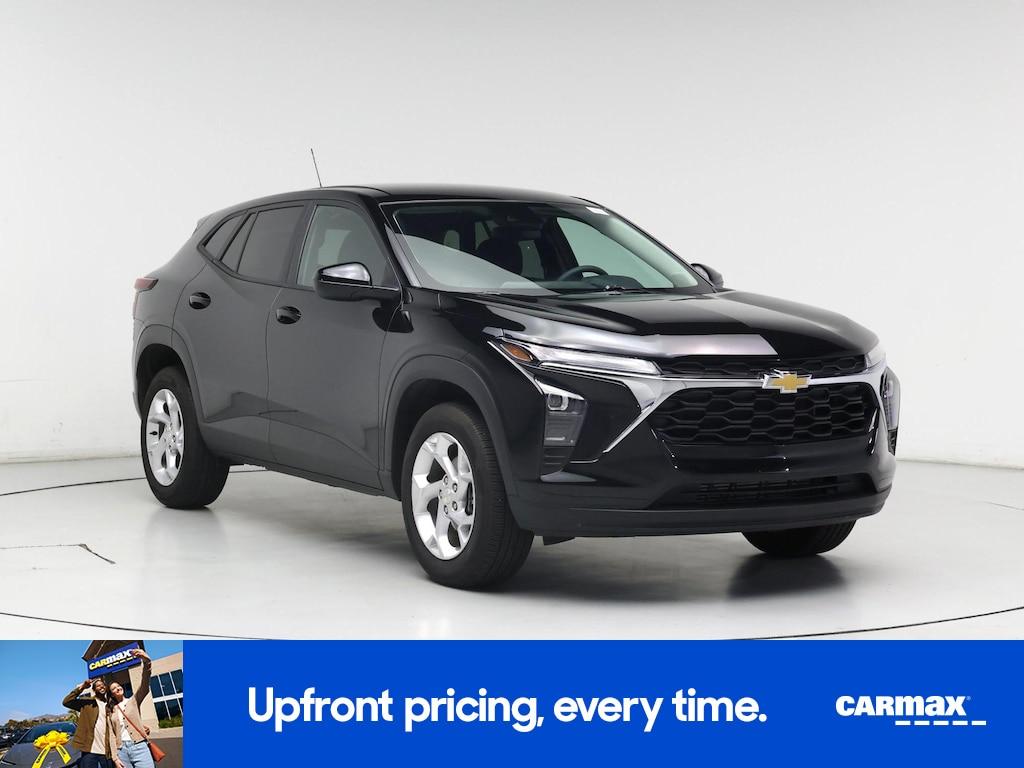 used 2025 Chevrolet Trax car, priced at $23,998