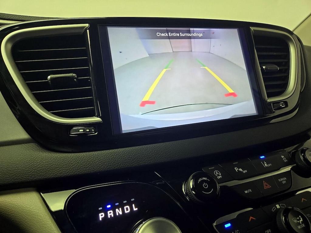 used 2023 Chrysler Pacifica car, priced at $36,998