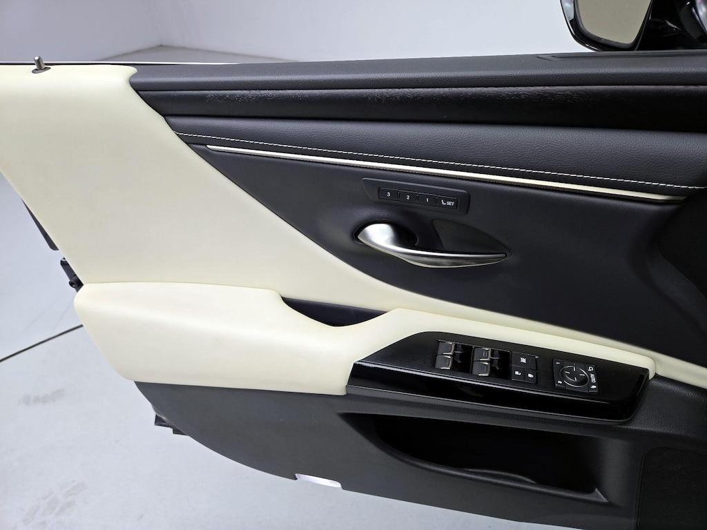 used 2022 Lexus ES 350 car, priced at $38,998