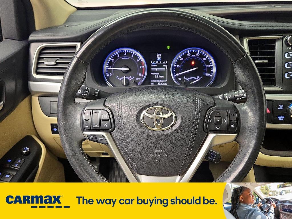 used 2015 Toyota Highlander car, priced at $20,998