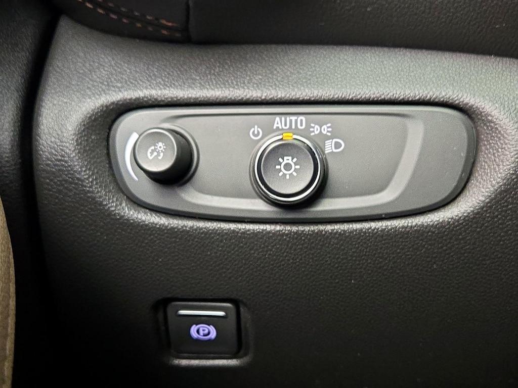 used 2022 Chevrolet Blazer car, priced at $27,998