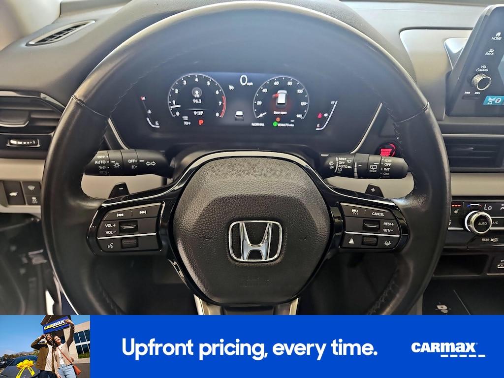 used 2023 Honda Pilot car, priced at $43,998