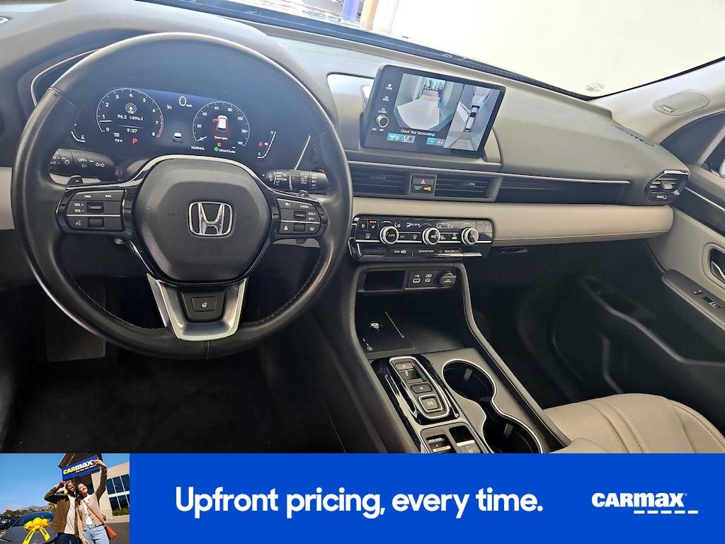 used 2023 Honda Pilot car, priced at $43,998