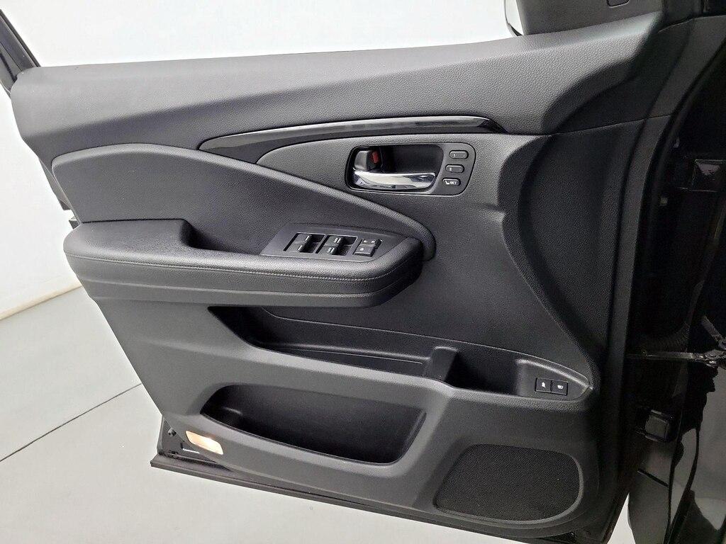 used 2019 Honda Pilot car, priced at $20,998