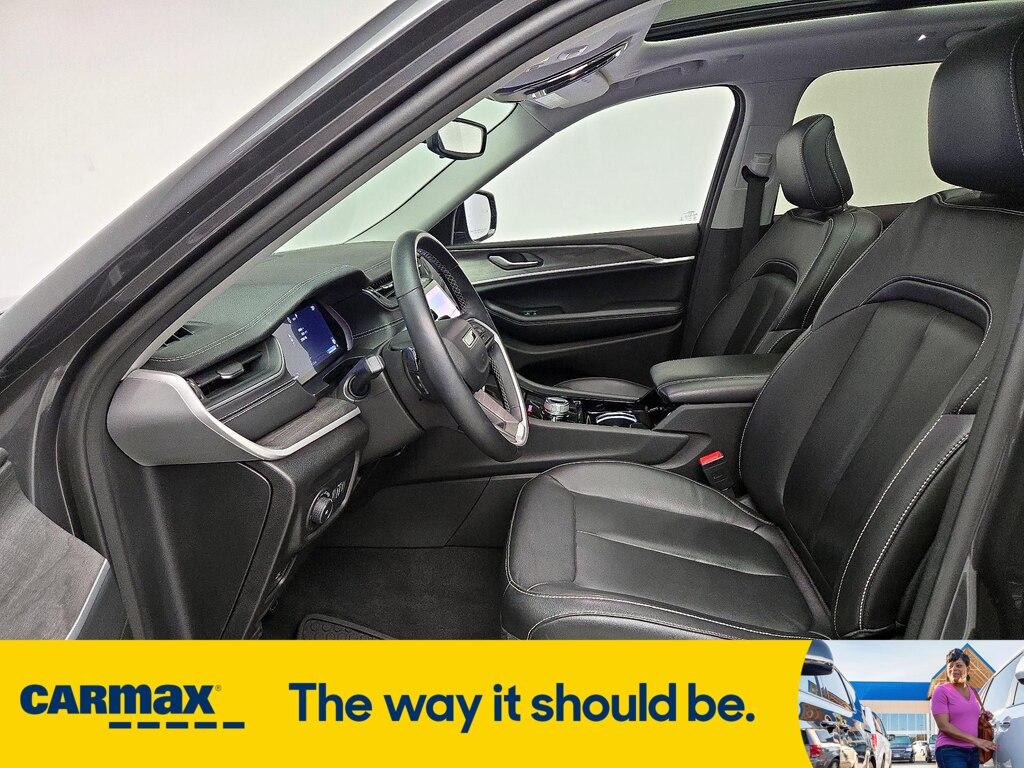used 2022 Jeep Grand Cherokee car, priced at $33,998