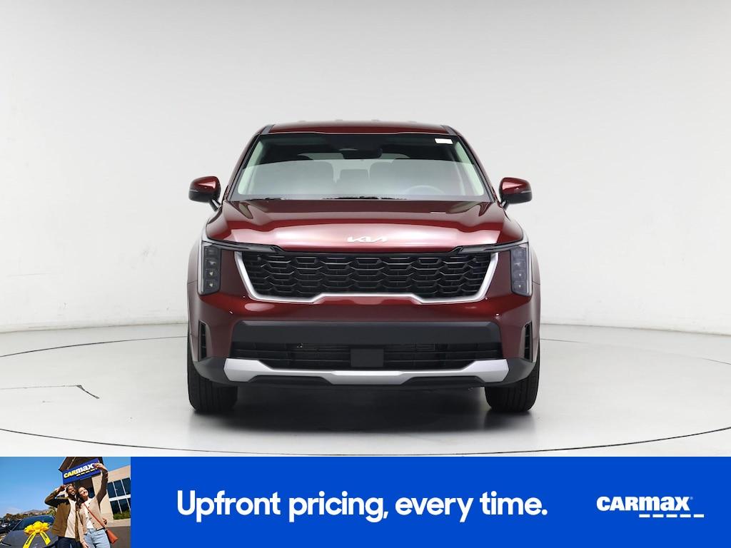 used 2025 Kia Sorento car, priced at $33,998