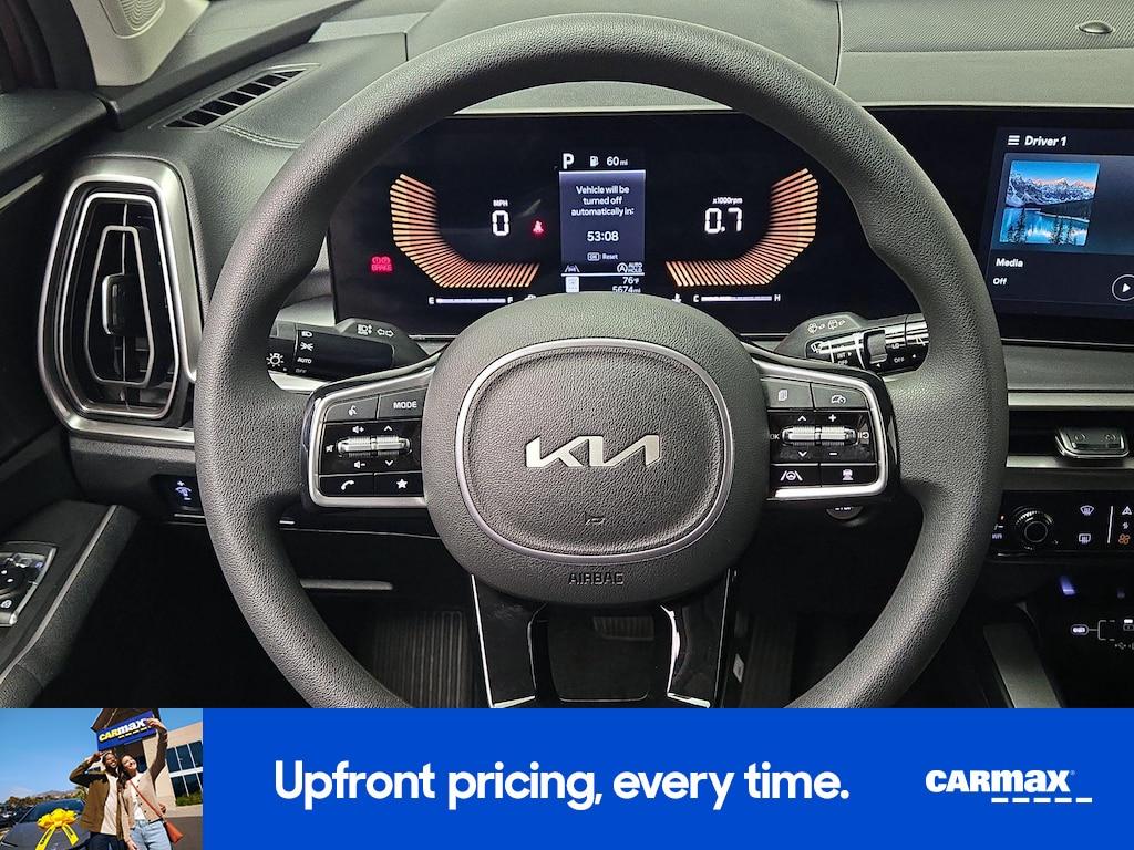 used 2025 Kia Sorento car, priced at $33,998