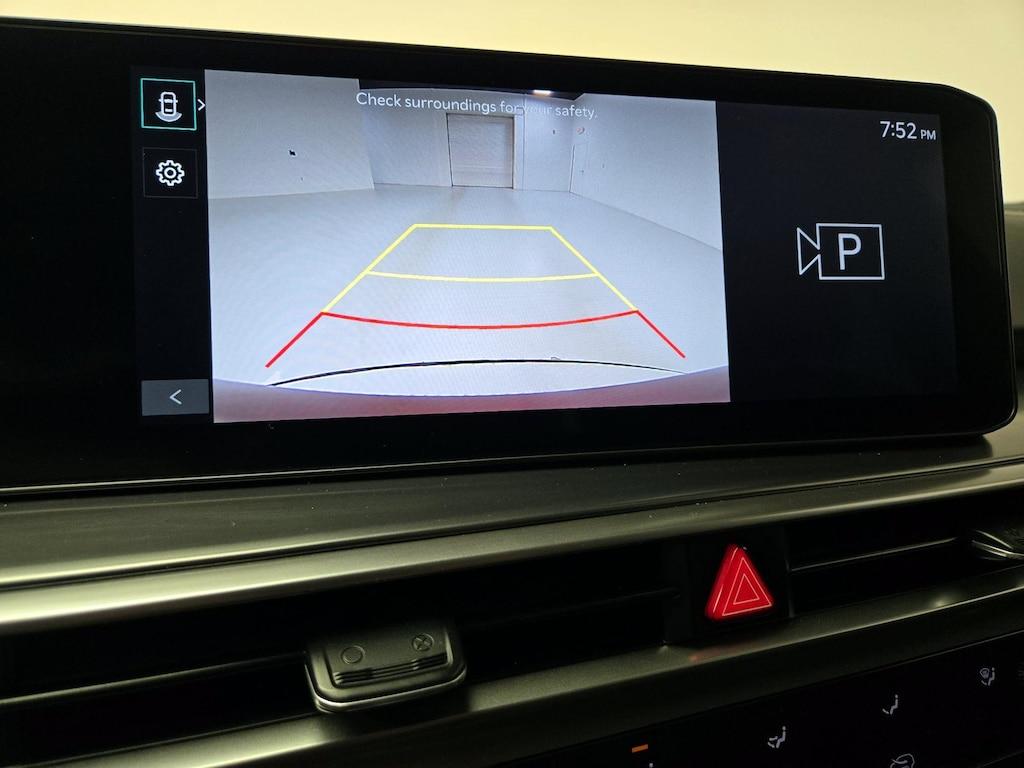 used 2025 Kia Sorento car, priced at $33,998