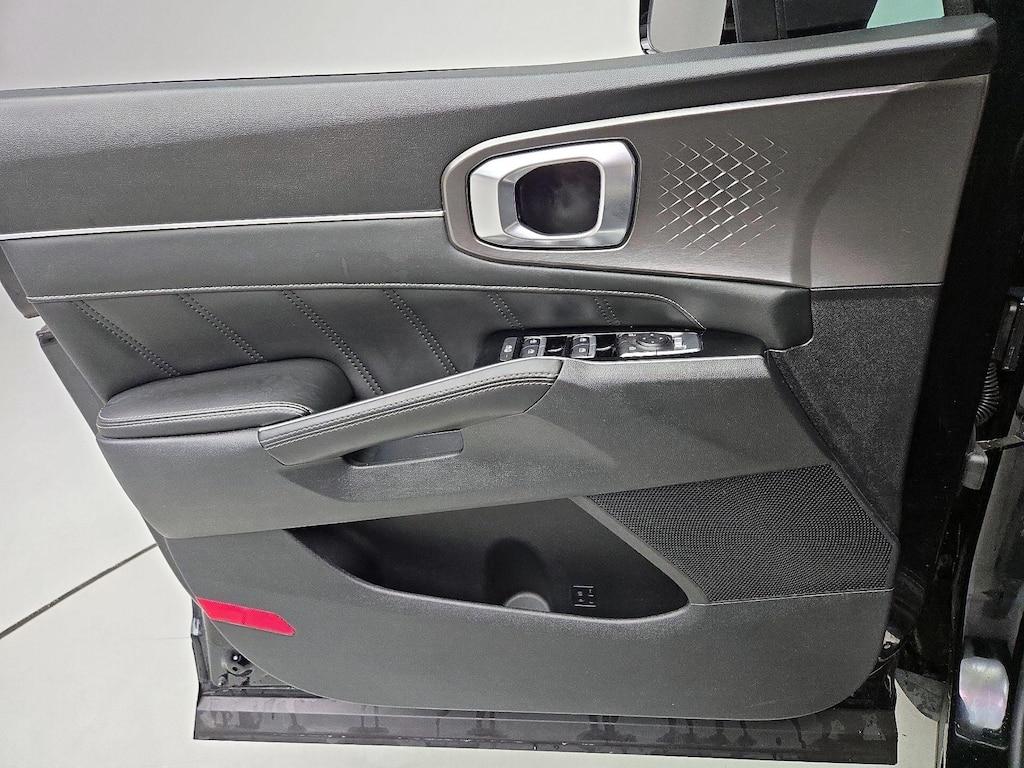 used 2022 Kia Sorento car, priced at $26,998