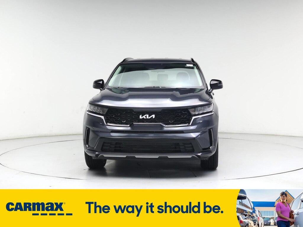 used 2022 Kia Sorento car, priced at $27,998
