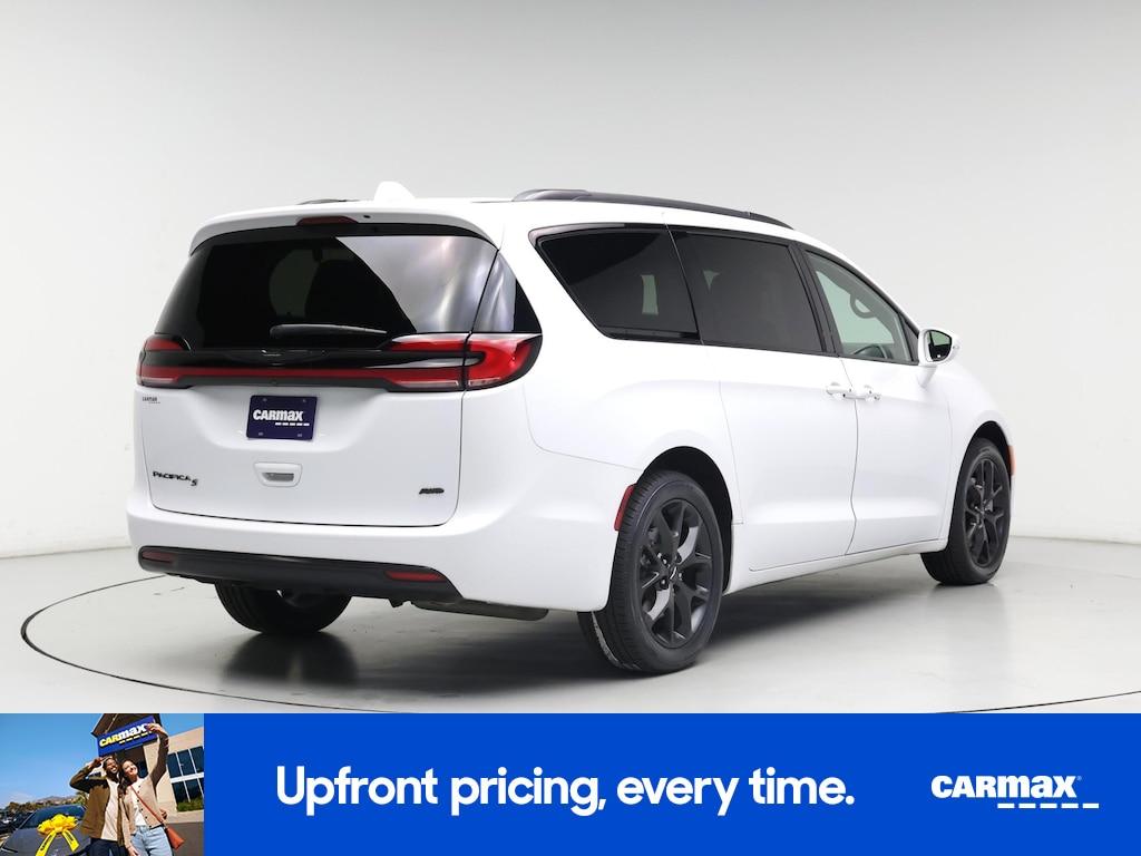 used 2022 Chrysler Pacifica car, priced at $31,998