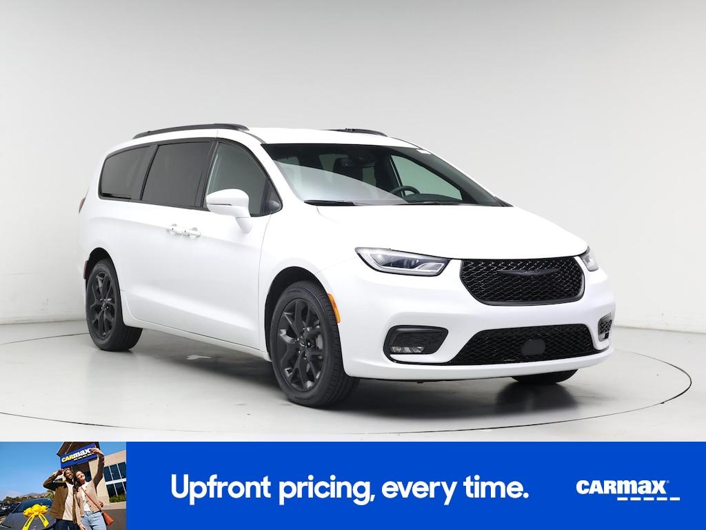 used 2022 Chrysler Pacifica car, priced at $31,998