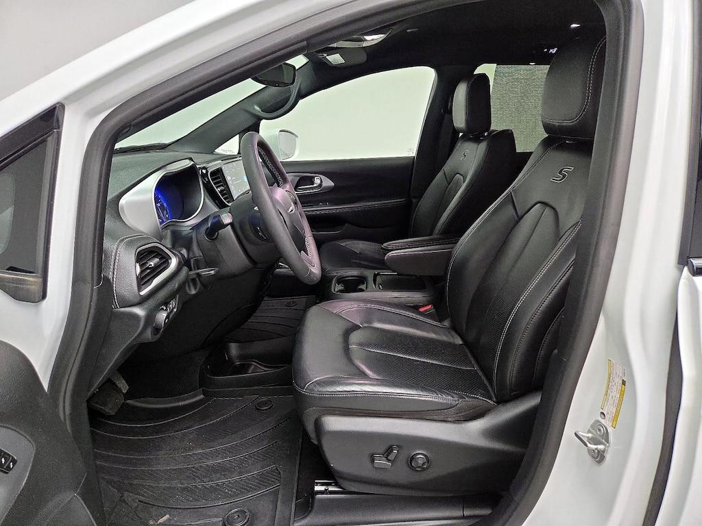 used 2022 Chrysler Pacifica car, priced at $31,998