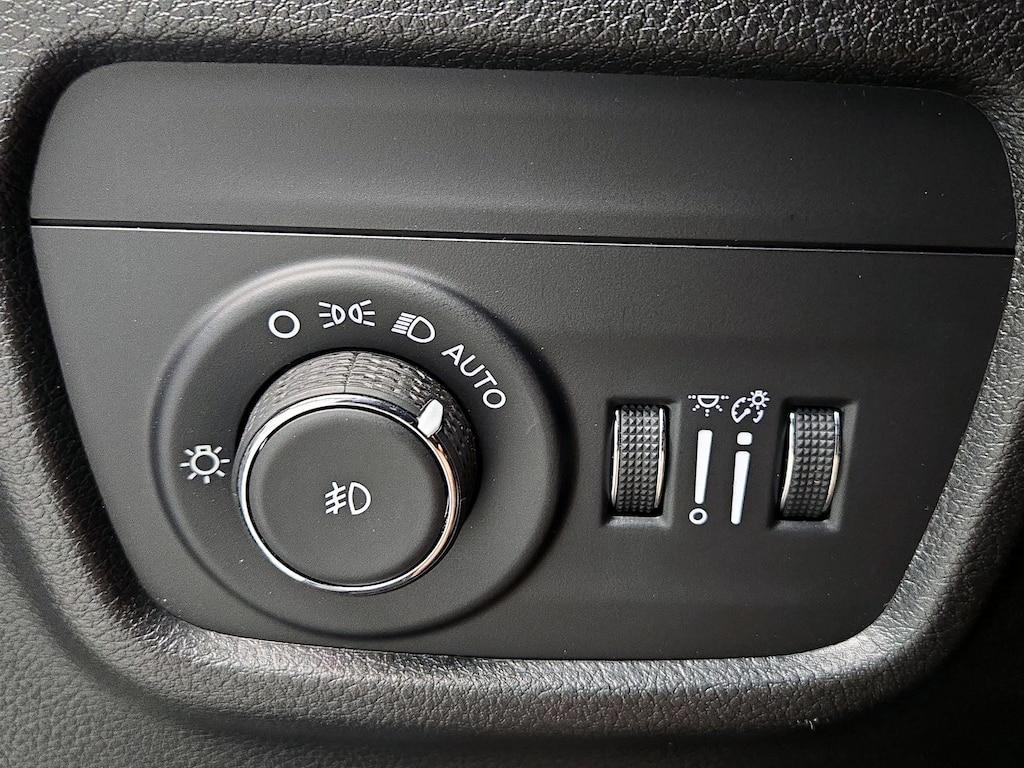 used 2023 Jeep Grand Cherokee car, priced at $33,998