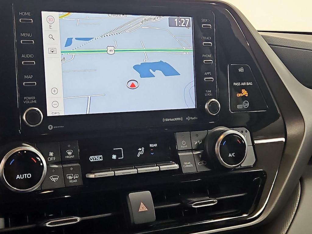 used 2022 Toyota Highlander Hybrid car, priced at $40,998