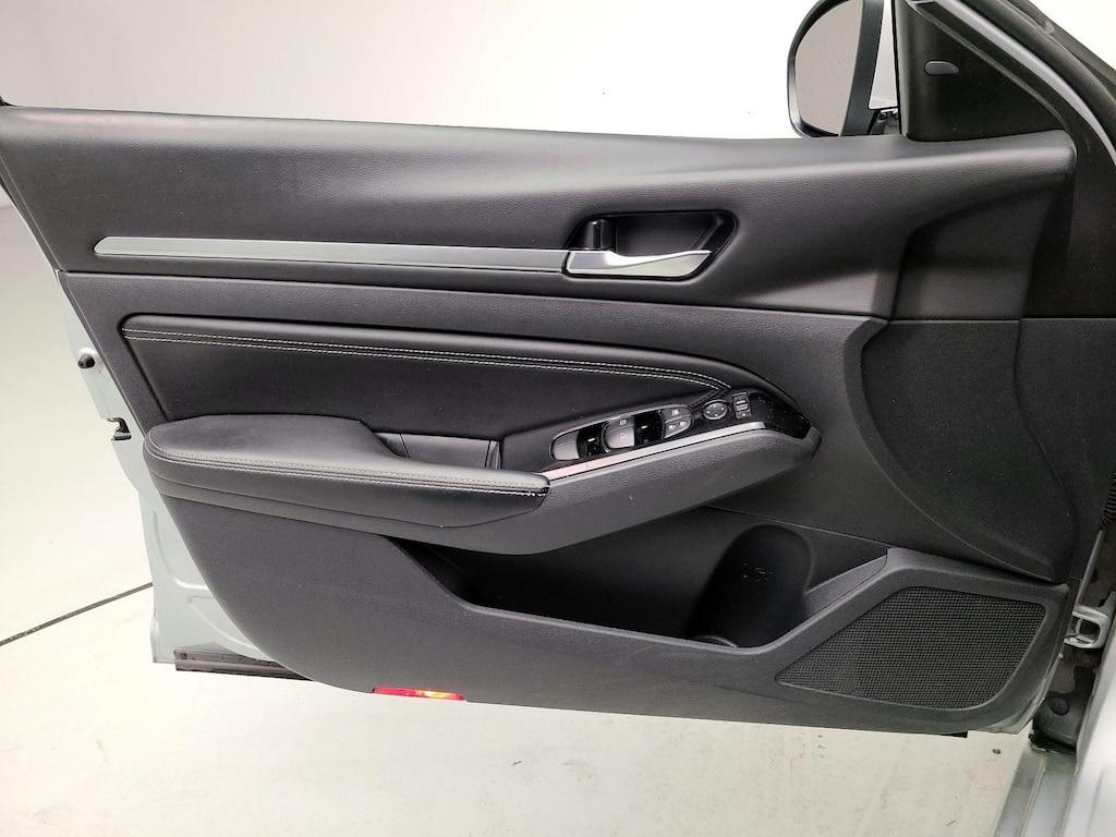 used 2021 Nissan Altima car, priced at $22,998