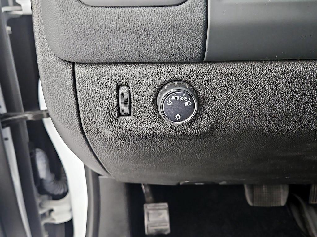 used 2022 Chevrolet Colorado car, priced at $23,998